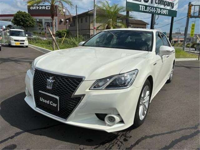 TOYOTA CROWN HYBRID