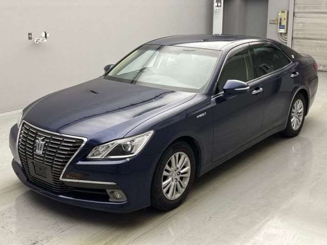 TOYOTA CROWN HYBRID