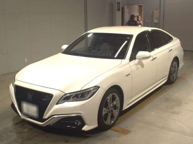 TOYOTA CROWN HYBRID