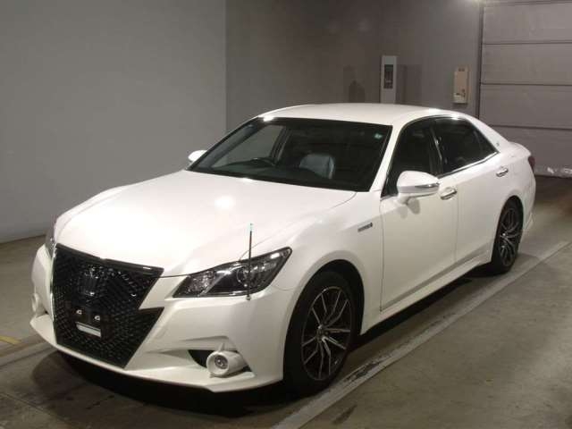 TOYOTA CROWN HYBRID