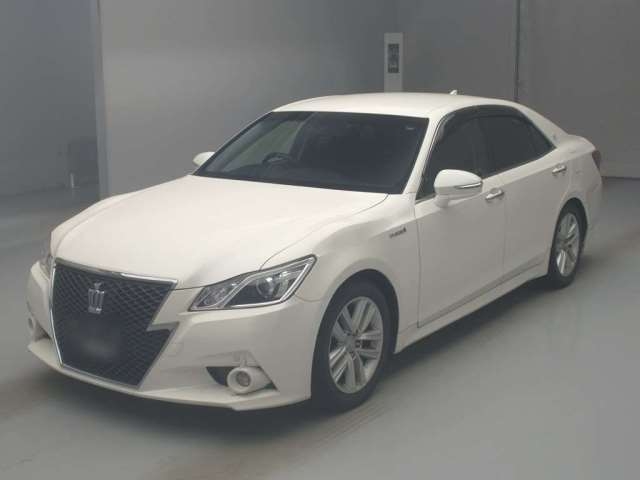 TOYOTA CROWN HYBRID