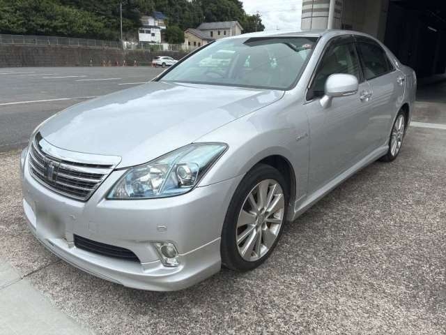TOYOTA CROWN HYBRID