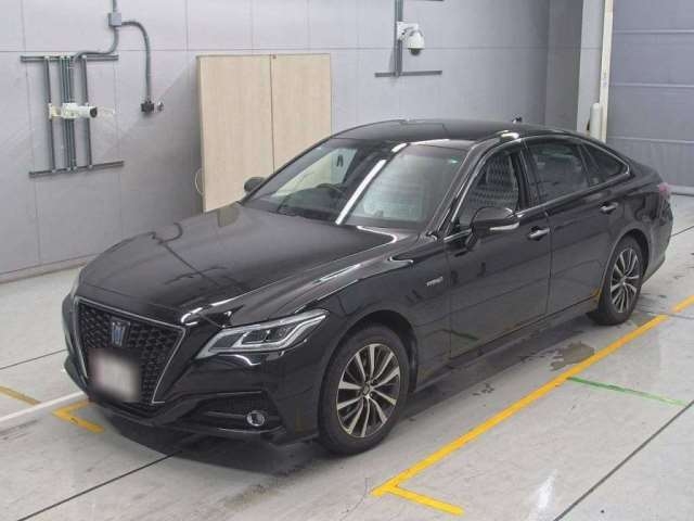 TOYOTA CROWN HYBRID