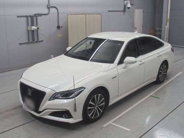 TOYOTA CROWN HYBRID