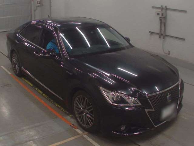 TOYOTA CROWN HYBRID