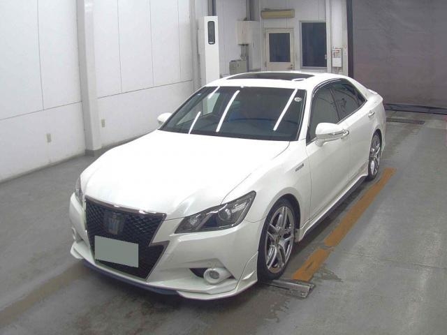 TOYOTA CROWN HYBRID