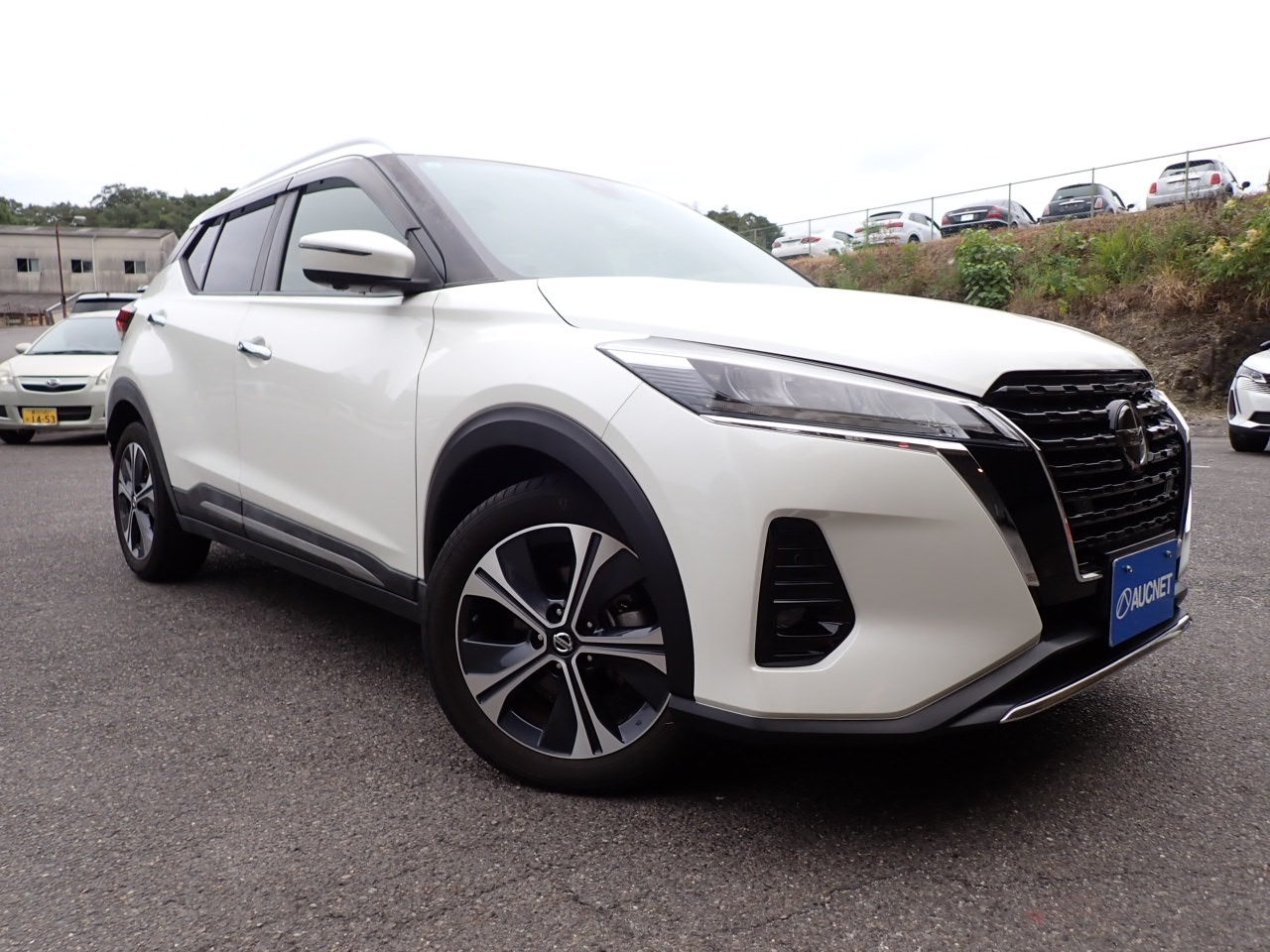 NISSAN KICKS