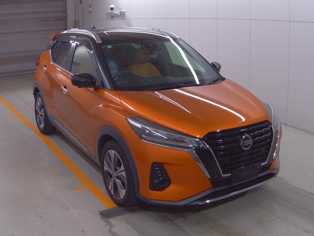 NISSAN KICKS