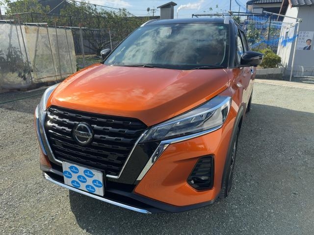 NISSAN KICKS
