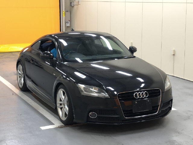 AUDI TT