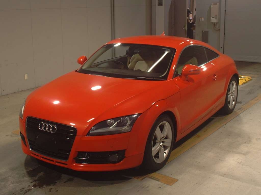 AUDI TT