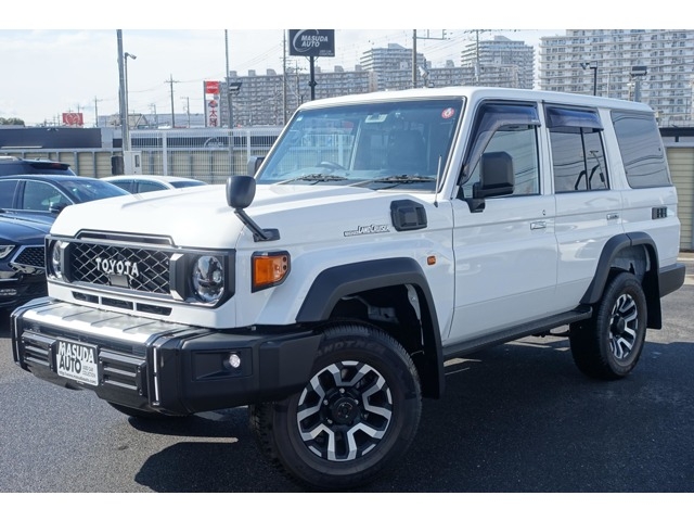 TOYOTA LAND CRUISER 70