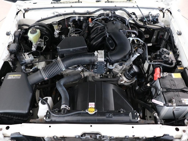 TOYOTA LAND CRUISER 70