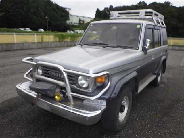 TOYOTA LAND CRUISER 70