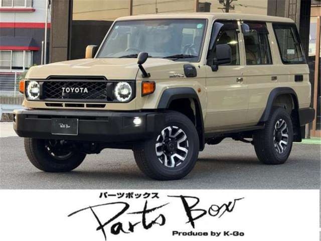 TOYOTA LAND CRUISER 70