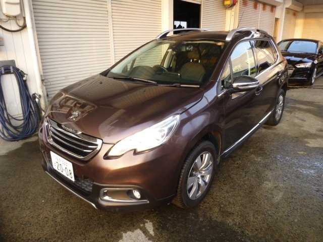 PEUGEOT 2008