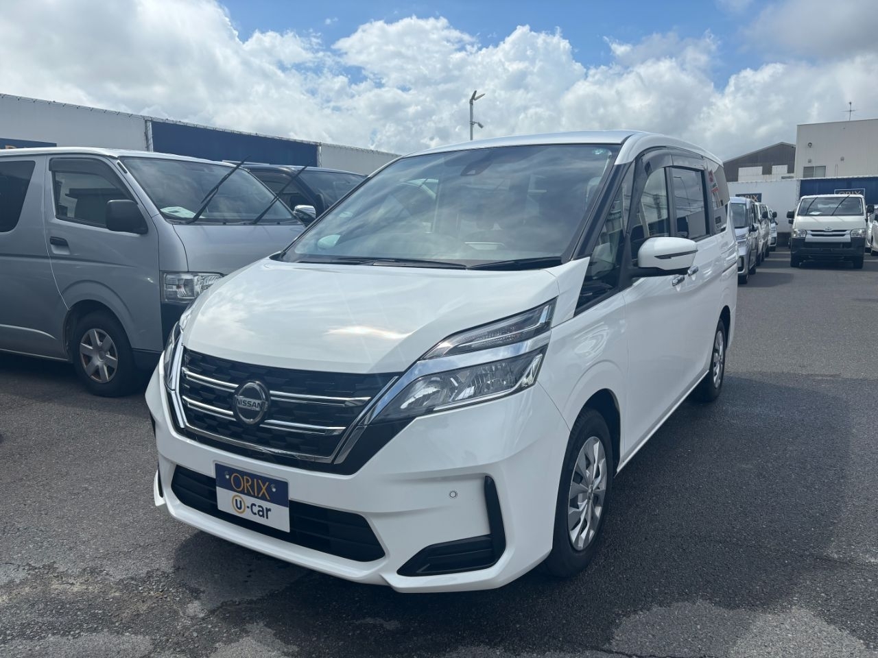 NISSAN SERENA