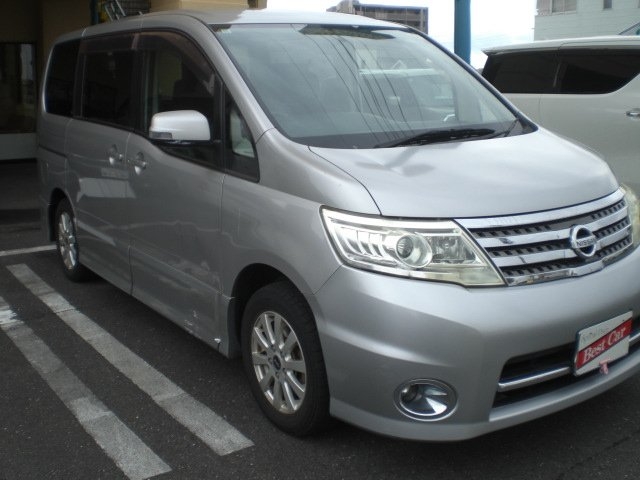 NISSAN SERENA
