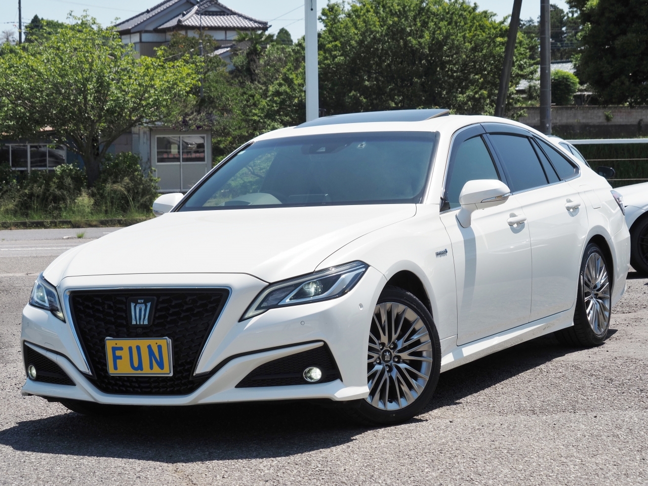 TOYOTA CROWN HYBRID