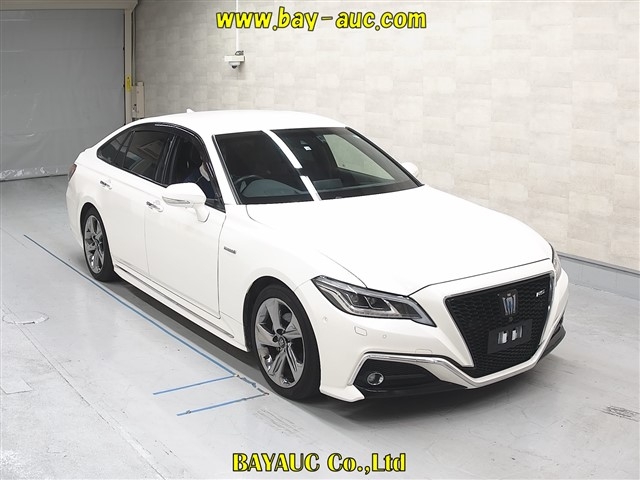 TOYOTA CROWN HYBRID