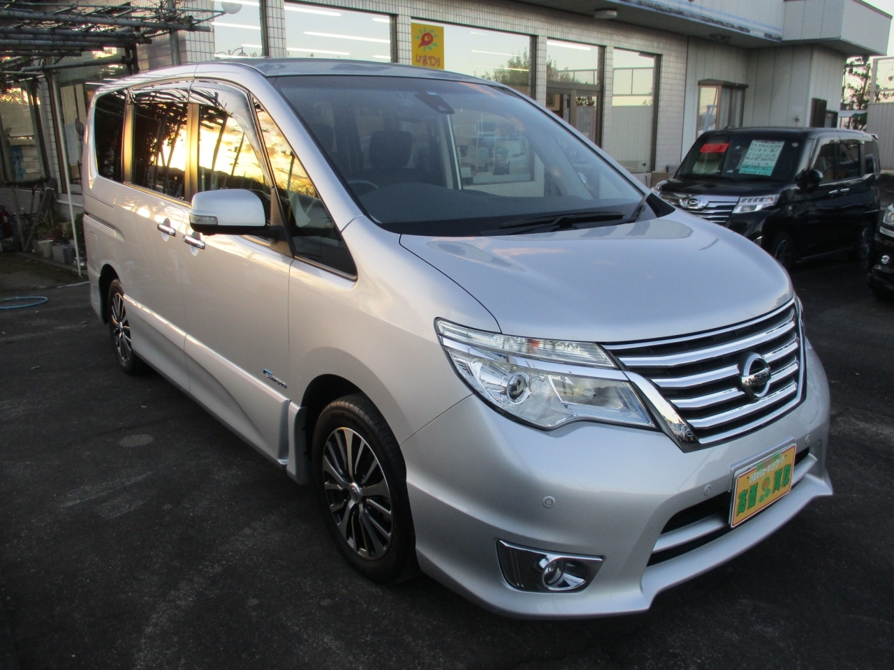 NISSAN SERENA
