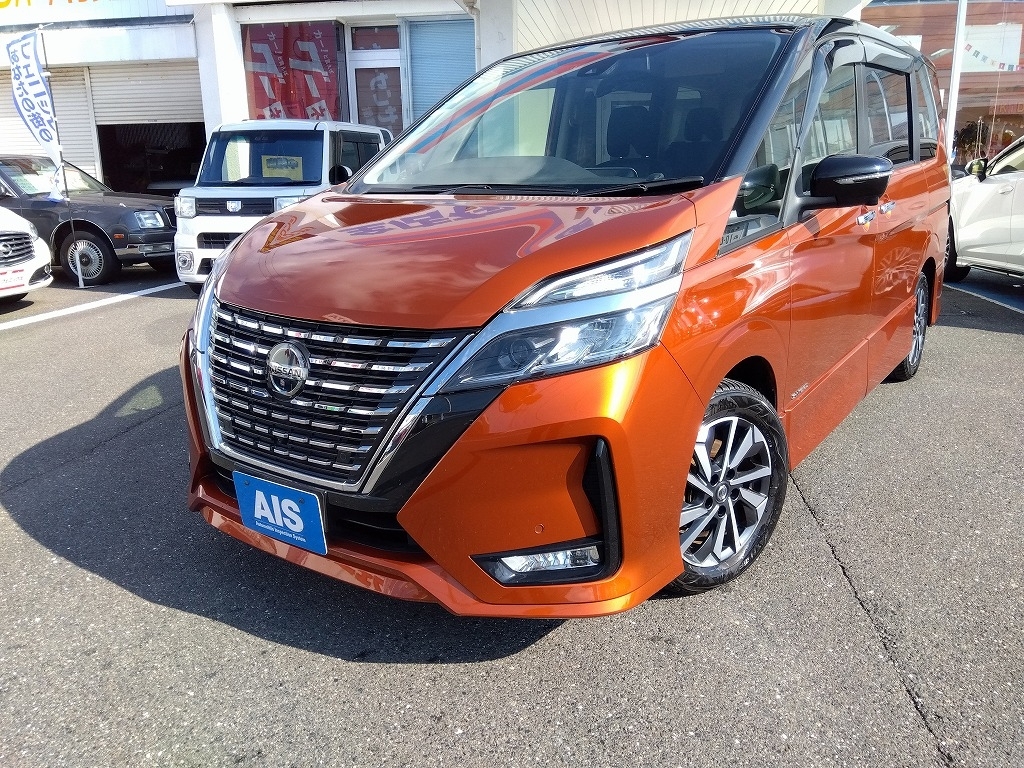 NISSAN SERENA