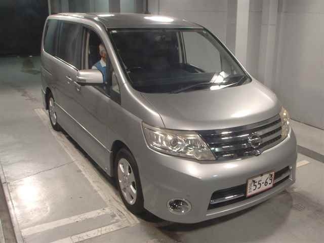 NISSAN SERENA