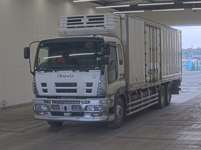 ISUZU GIGA