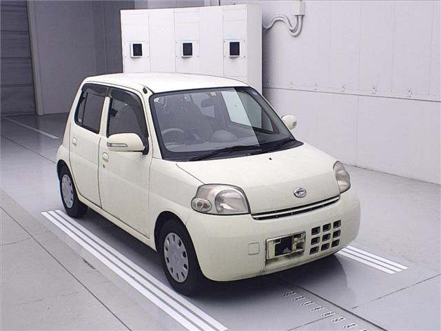DAIHATSU ESSE