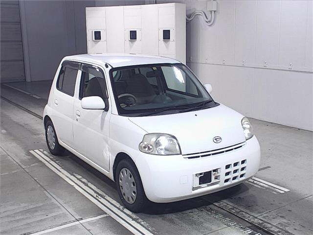 DAIHATSU ESSE