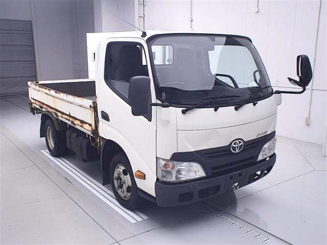 TOYOTA DYNA