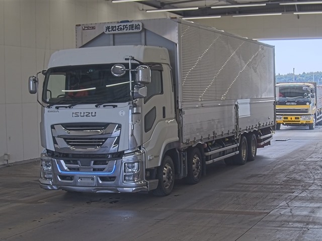 ISUZU GIGA