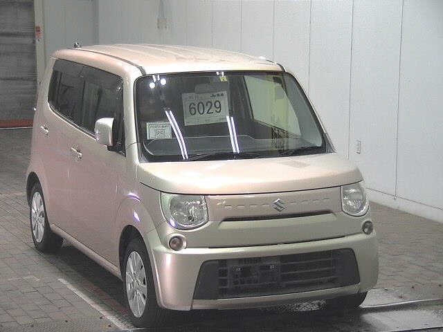 SUZUKI MRWAGON