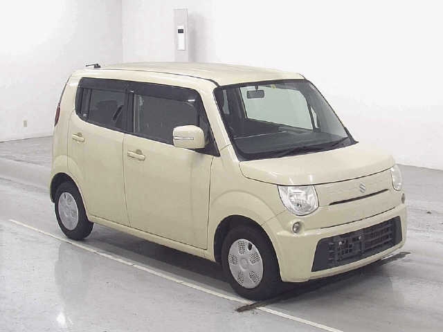 SUZUKI MRWAGON