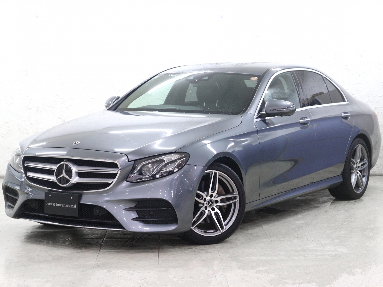 MERCEDES BENZ E CLASS