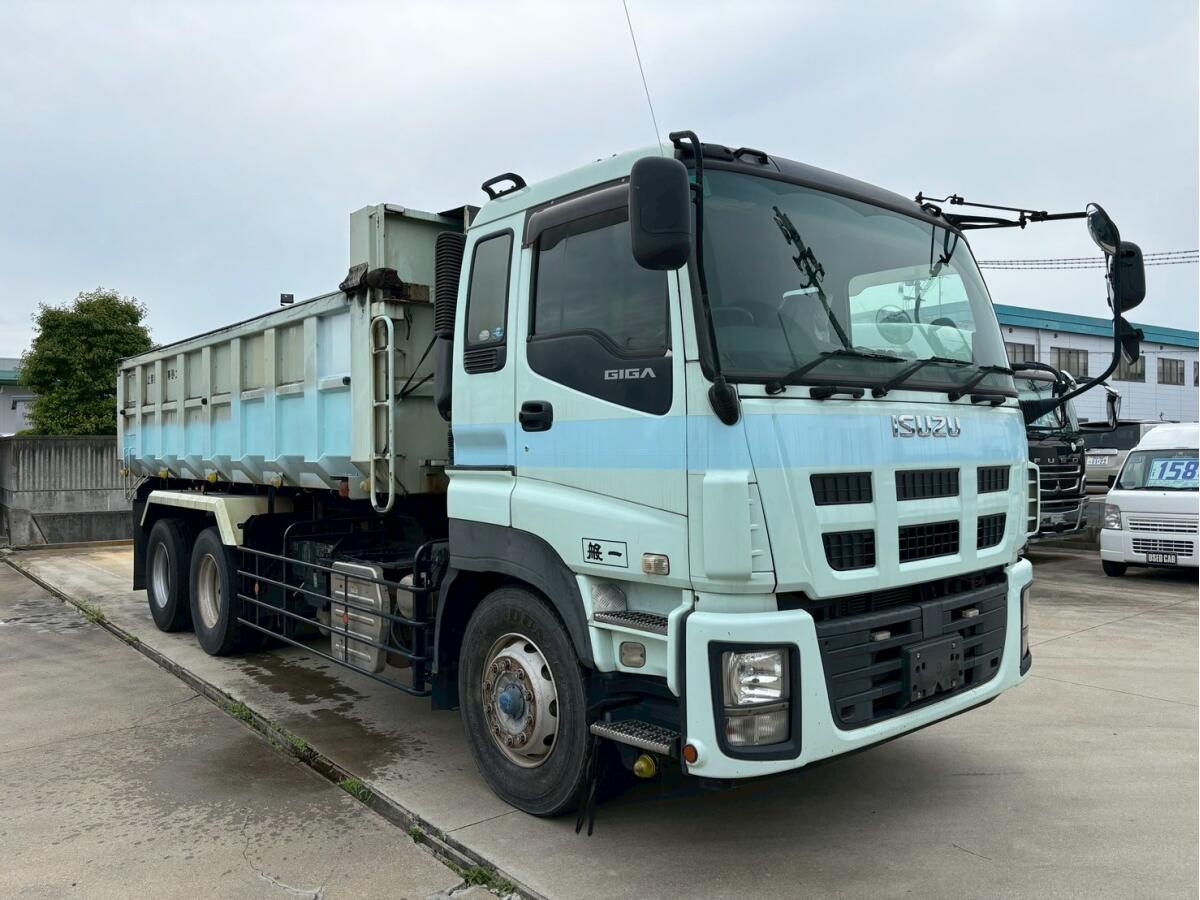 ISUZU GIGA