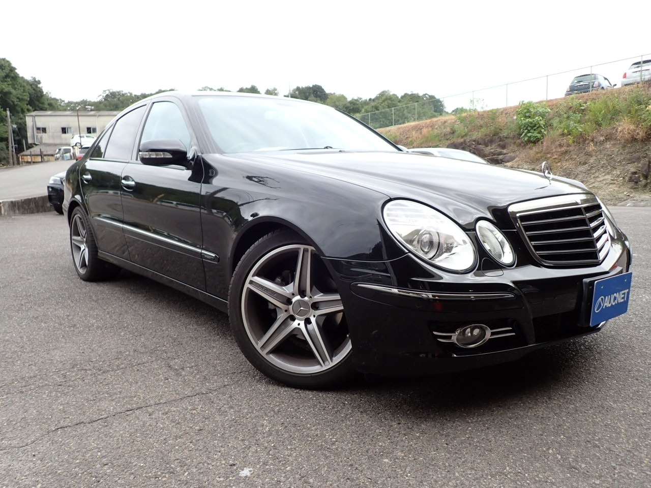 MERCEDES BENZ E CLASS