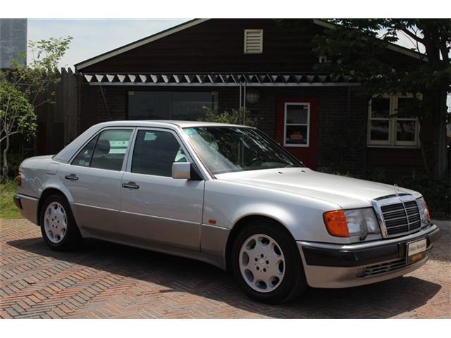 MERCEDES BENZ E CLASS