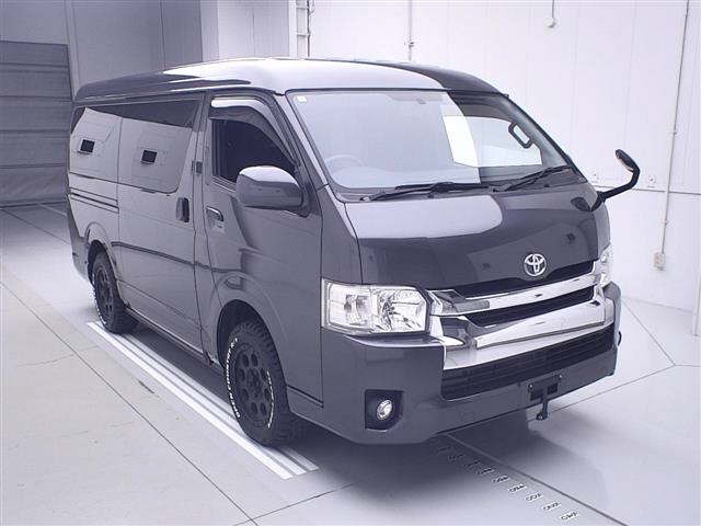 TOYOTA REGIUS ACE