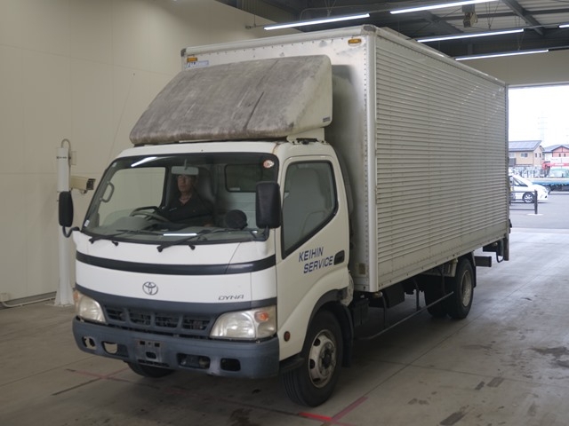 TOYOTA DYNA