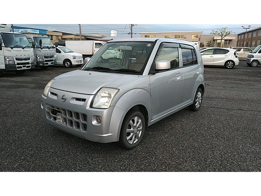 NISSAN PINO