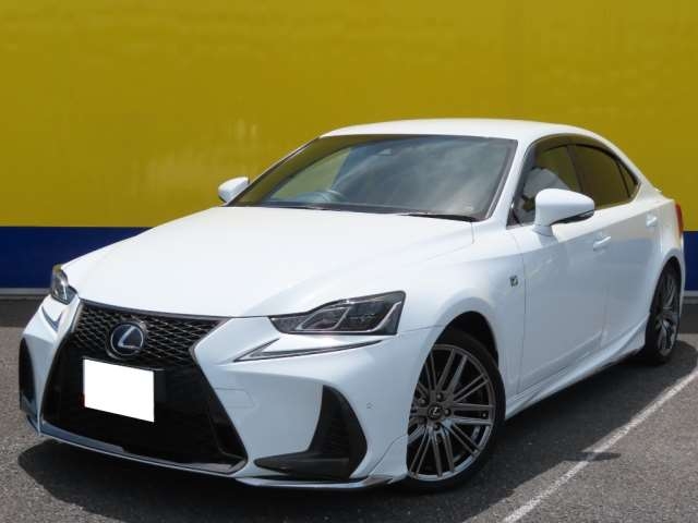 LEXUS IS
