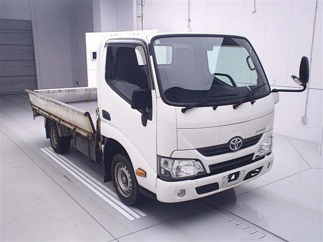 TOYOTA DYNA