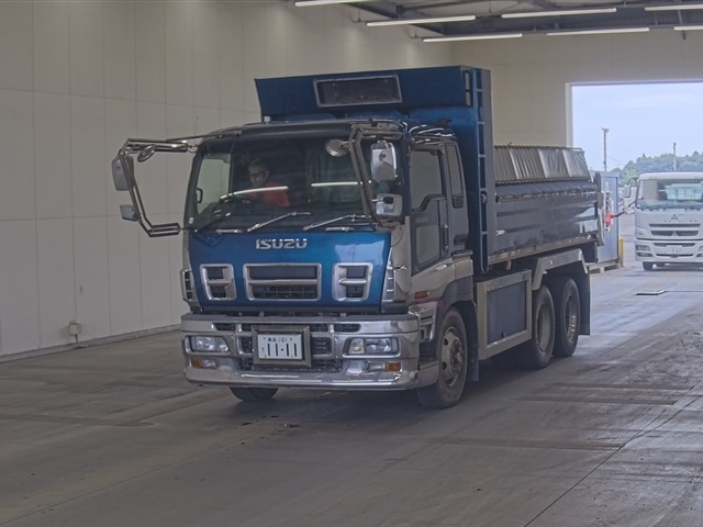 ISUZU GIGA