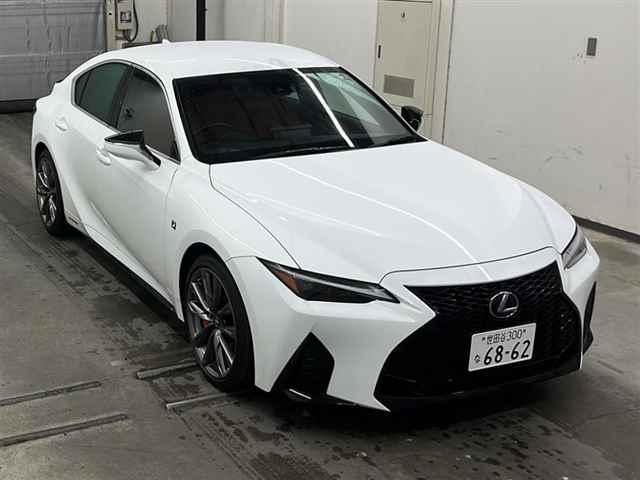 LEXUS IS