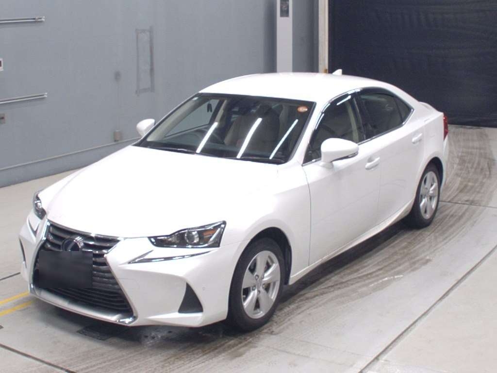 LEXUS IS