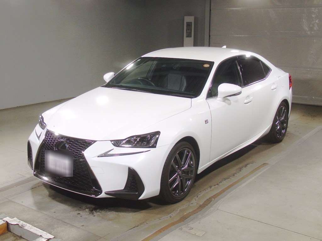 LEXUS IS