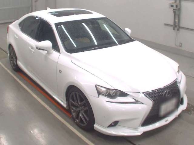LEXUS IS