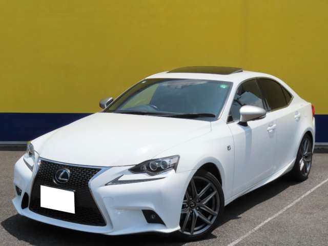 LEXUS IS