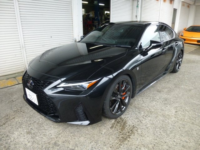 LEXUS IS